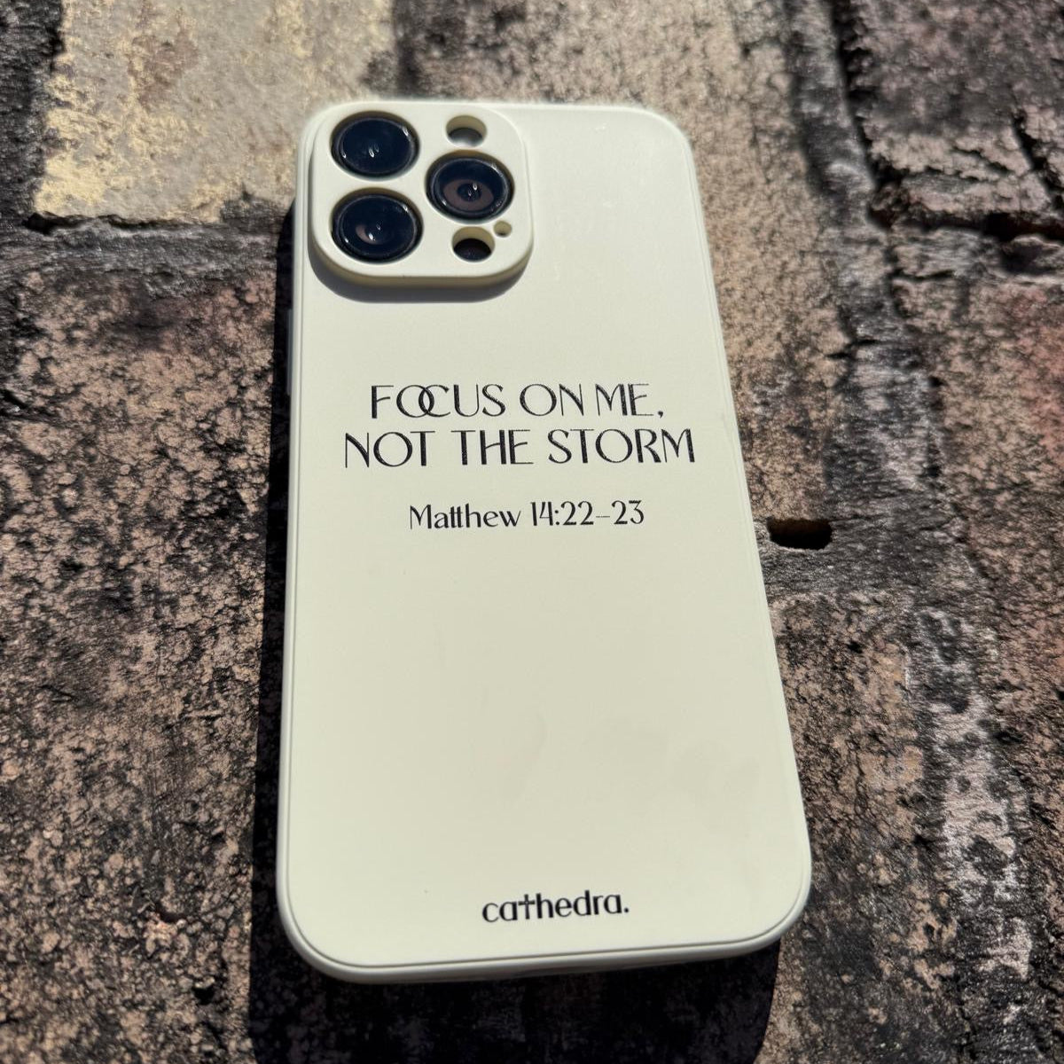 FOCUS ON ME - PHONE CASE