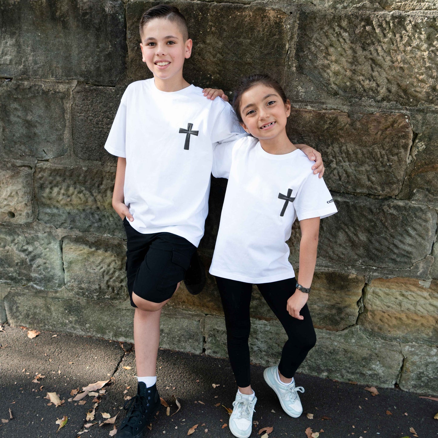 WALKING WITH ANGELS - KIDS T-SHIRT